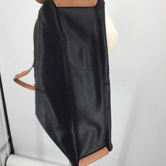 Isaac Mizrahi New York Large purse black leather BoxV - Picture 5 of 9